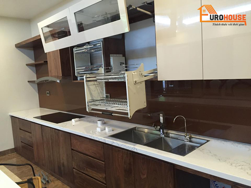 Cách chọn mua phụ kiện tủ bếp thông minh cho nhà bếp hiện đại