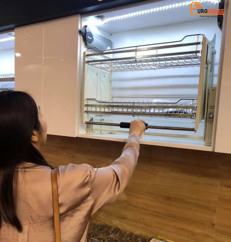Có nên mua giá bát nâng hạ Cariny? mua ở đâu tốt nhất?